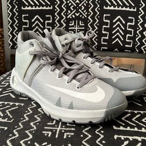 Boys Gray Nike 35 size 5.5Y